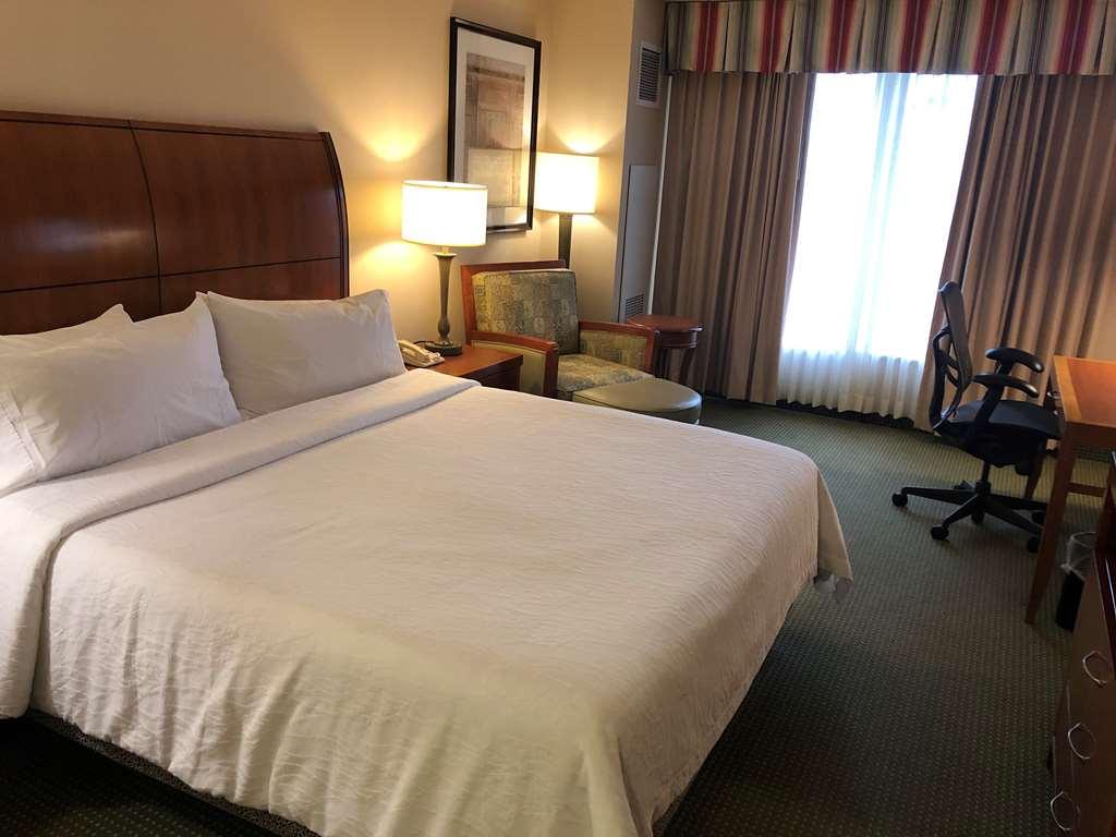 Hilton Garden Inn Аддісон Номер фото