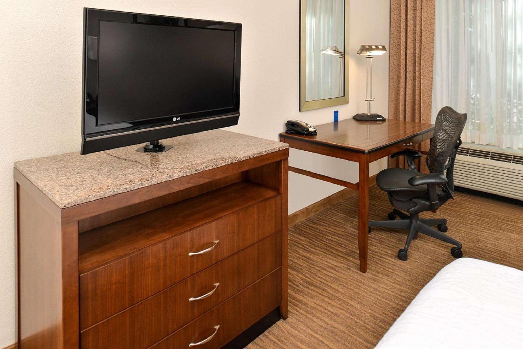 Hilton Garden Inn Аддісон Екстер'єр фото