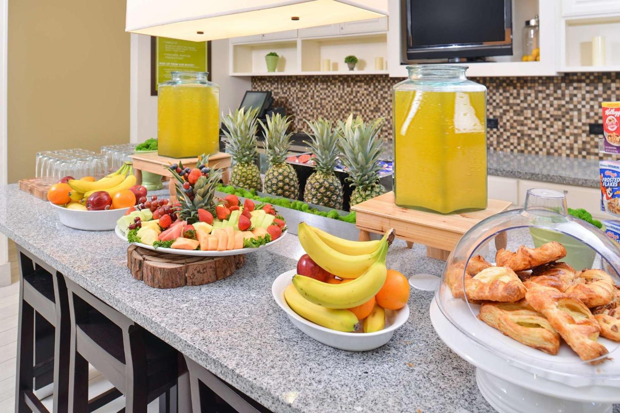 Hilton Garden Inn Аддісон Екстер'єр фото